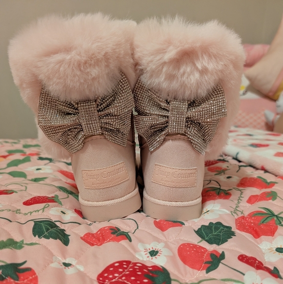 Juicy Couture x Forever 21 Faux Fur Trim Booties - Picture 3 of 6